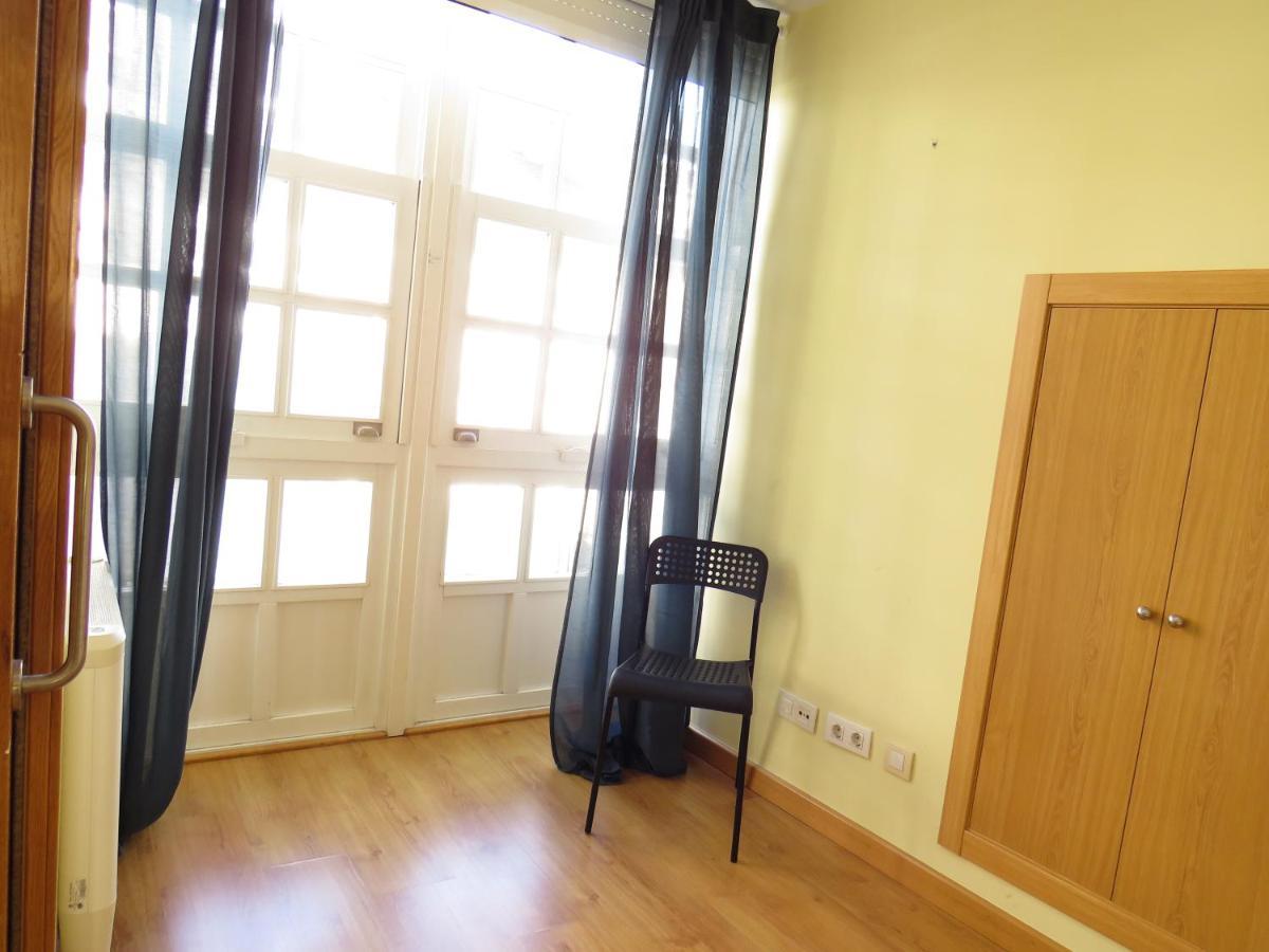 San Pedro 64 Ap Apartment Lugo Bagian luar foto