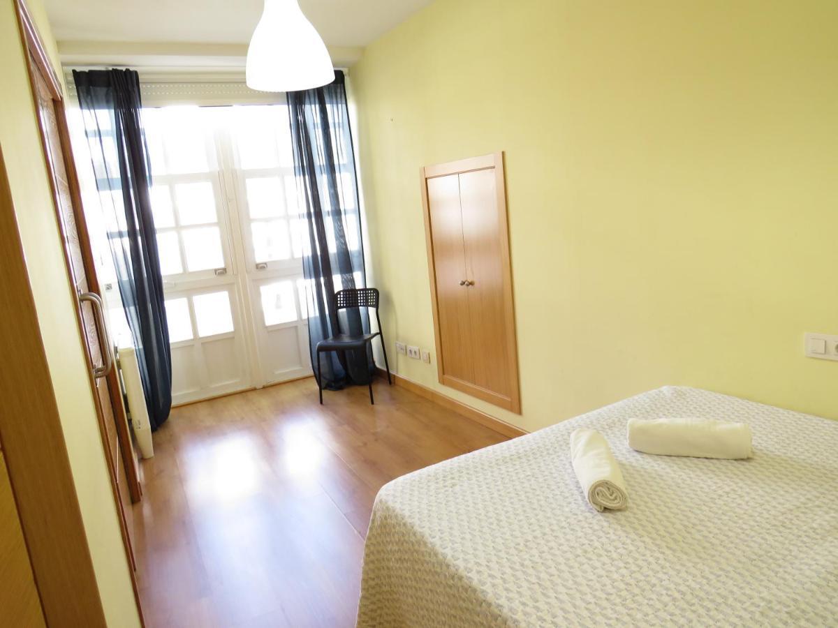 San Pedro 64 Ap Apartment Lugo Bagian luar foto